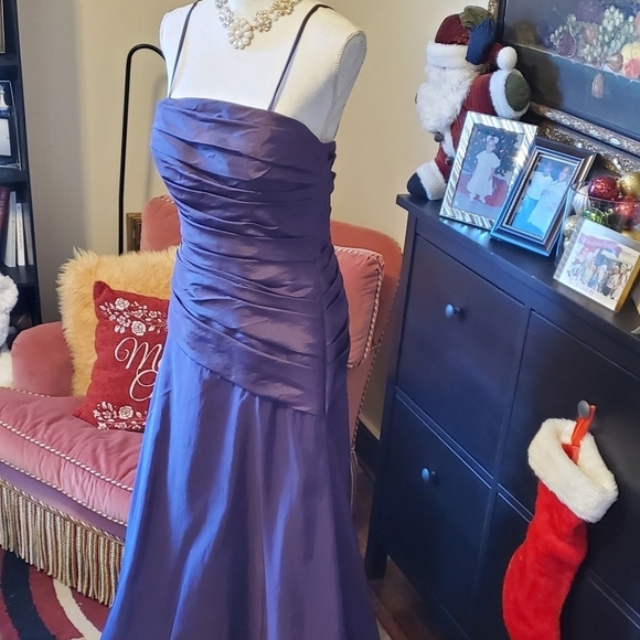 Water and waters women long purple Night dress Size 10 - Picture 2 of 11